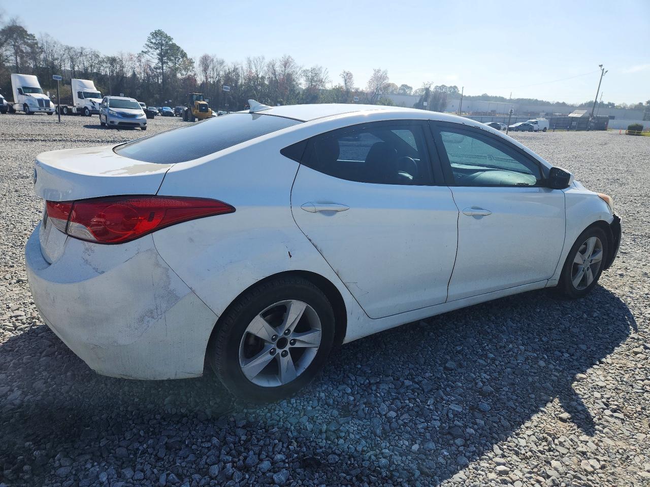 2013 HYUNDAI ELANTRA GLS photo 5