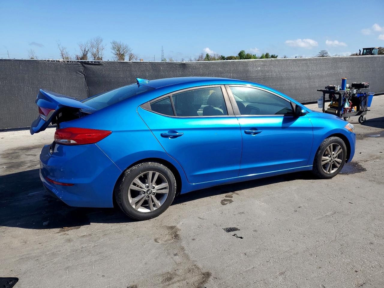 2017 HYUNDAI ELANTRA SE photo 5