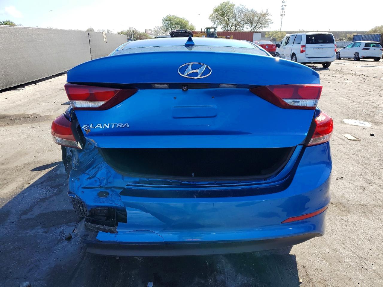 2017 HYUNDAI ELANTRA SE photo 11