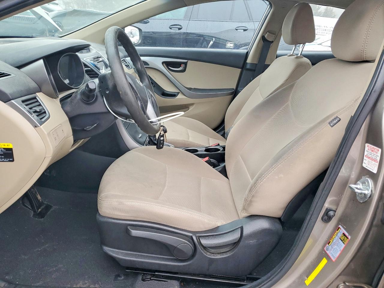 2016 HYUNDAI ELANTRA SE photo 7