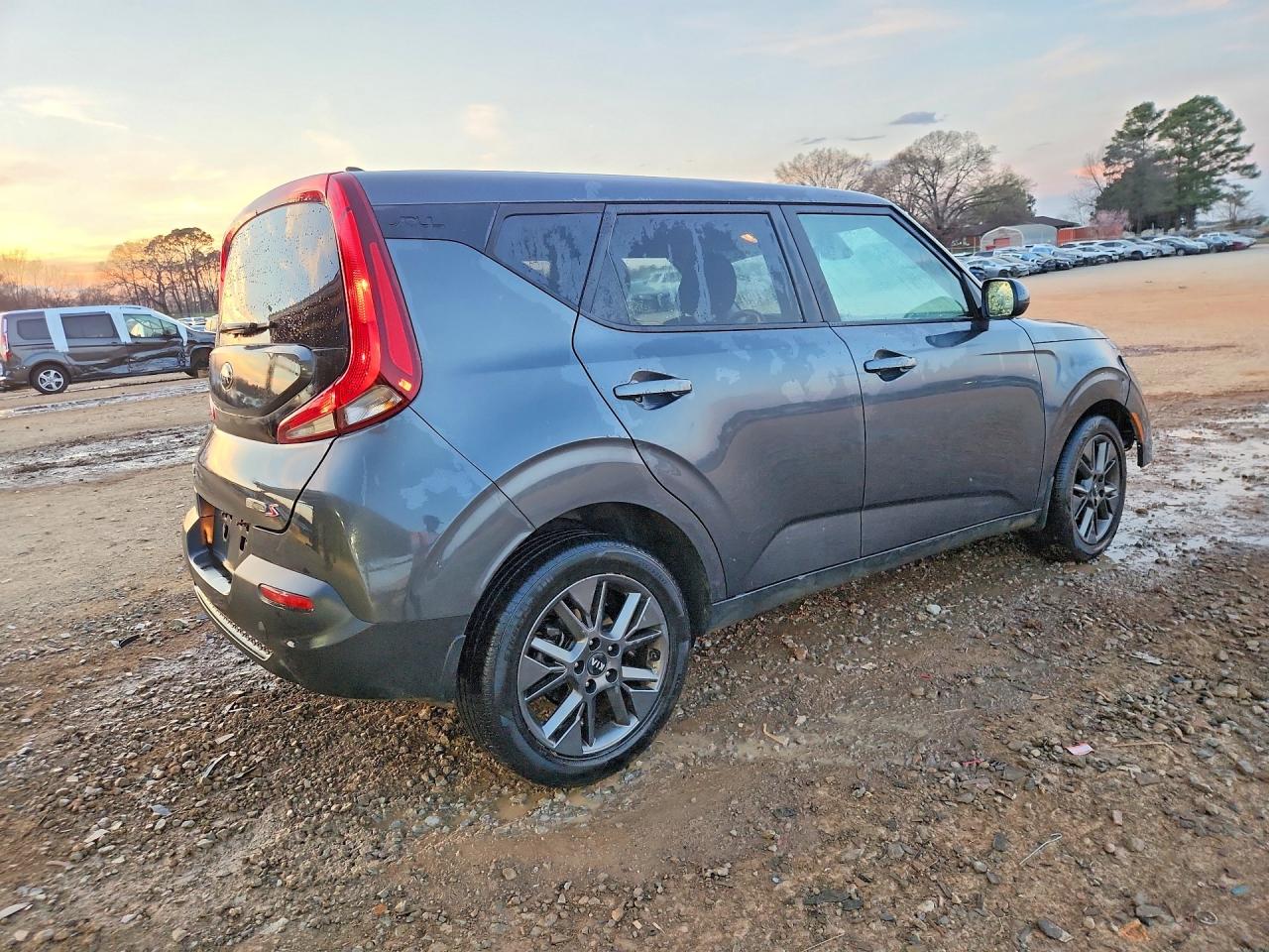 2021 KIA SOUL S photo 7