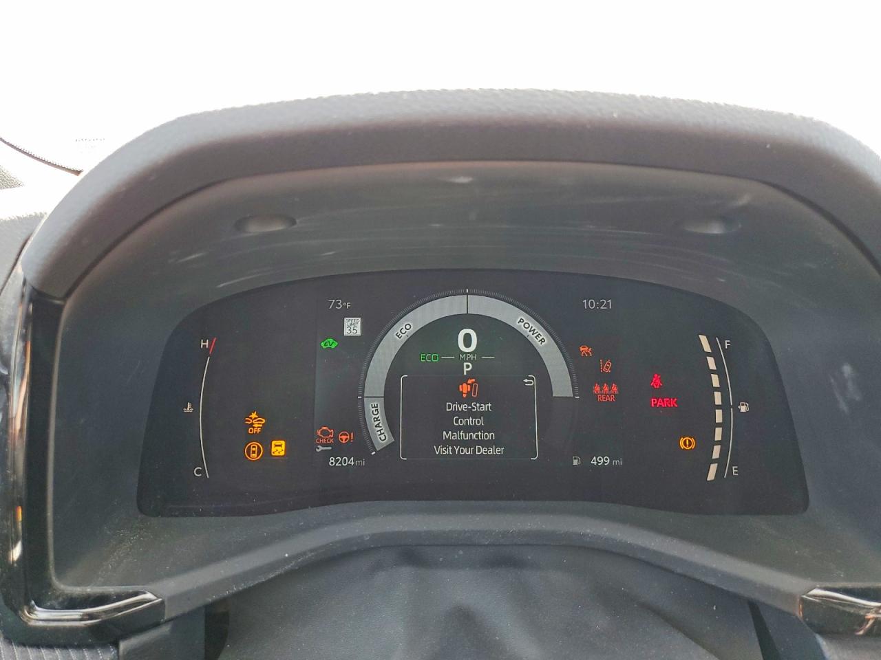 2025 TOYOTA CAMRY SE photo 9