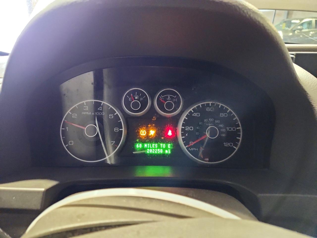 2008 FORD FUSION SE photo 17