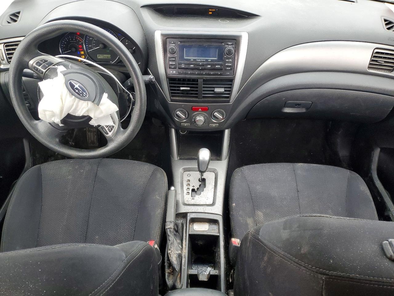 2011 SUBARU FORESTER photo 22