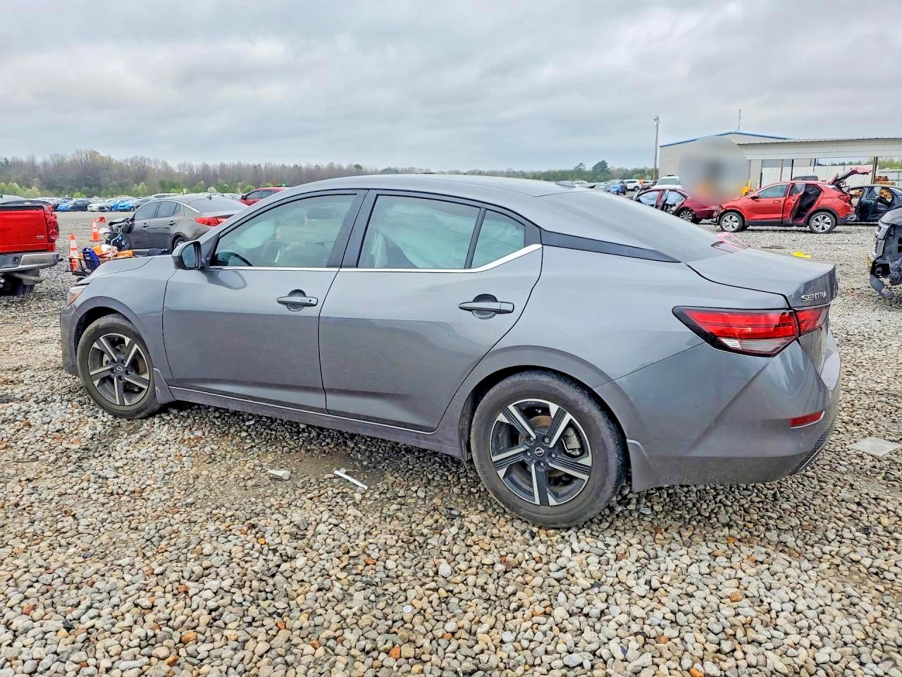 2025 NISSAN SENTRA SV photo 3