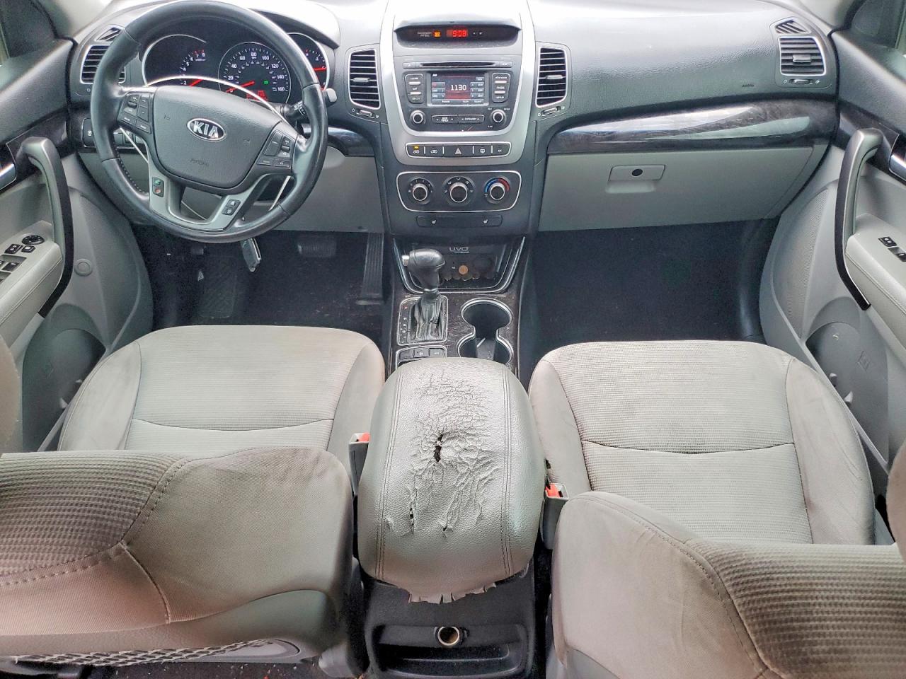 2014 KIA SORENTO LX photo 15