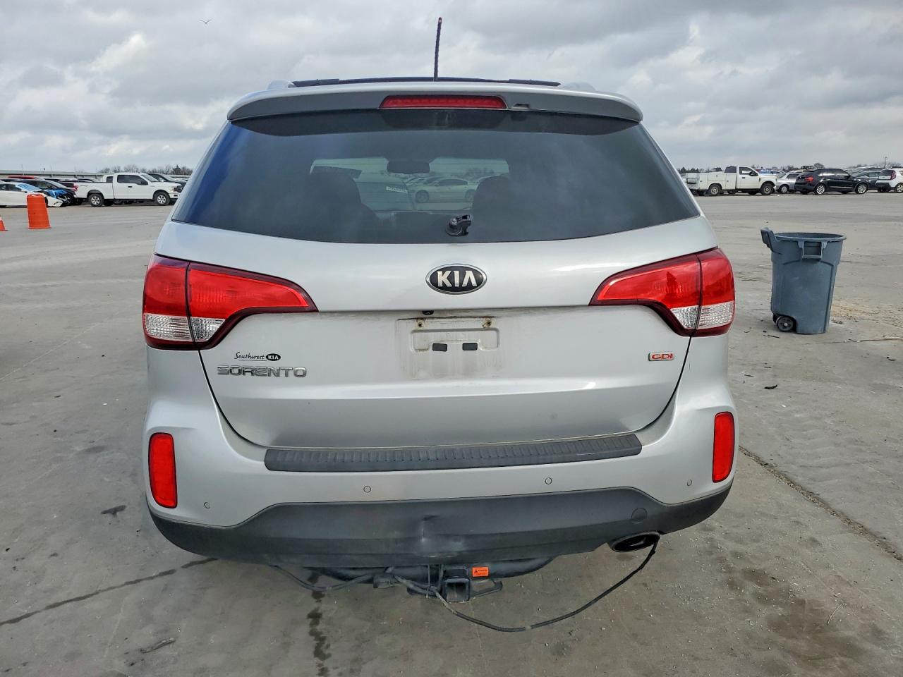 2014 KIA SORENTO LX photo 11