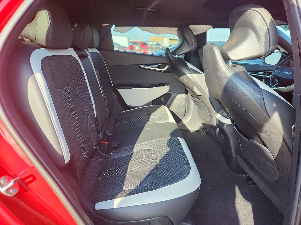 2024 KIA EV6 GT LINE photo 21