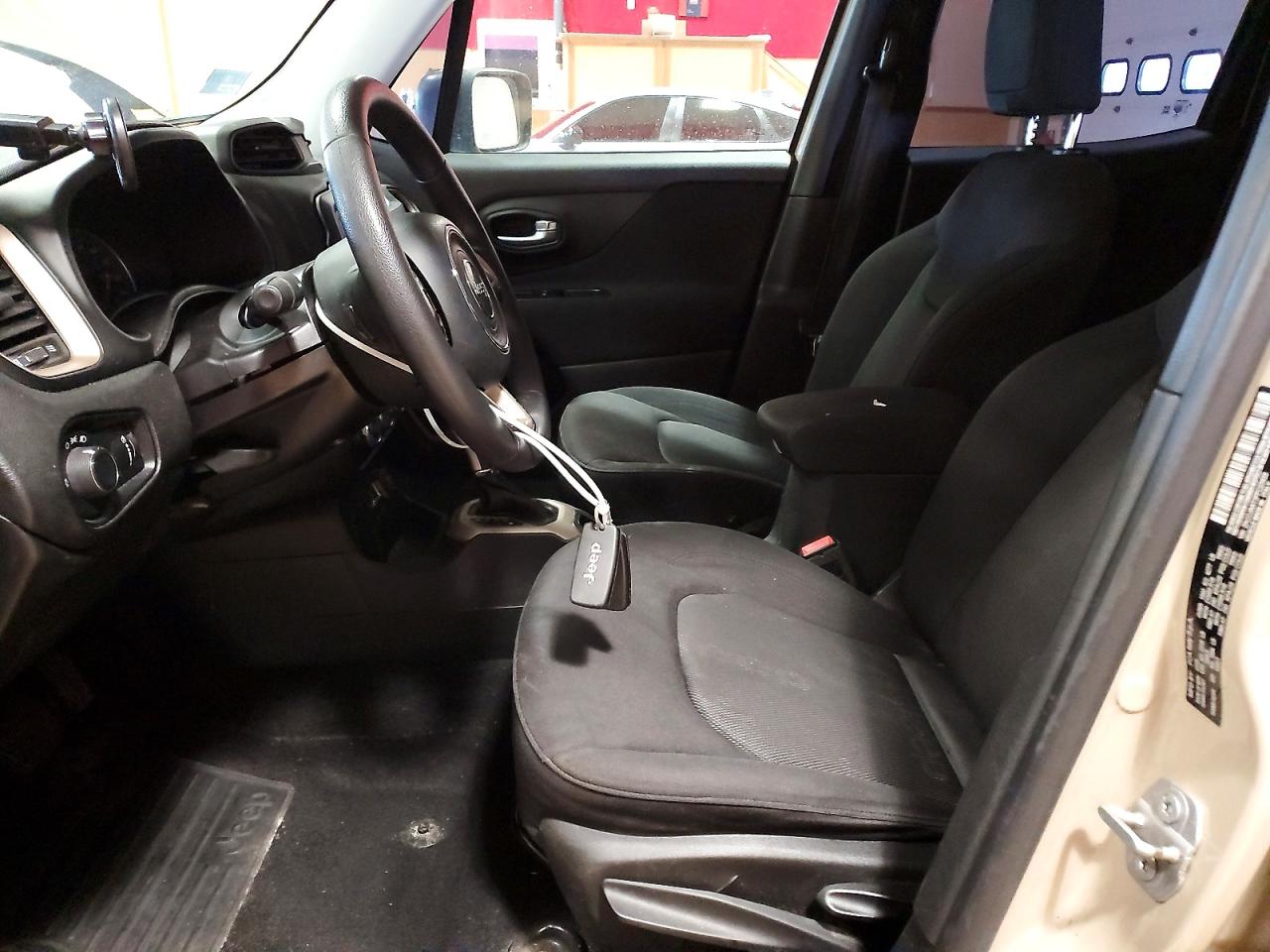 2015 JEEP RENEGADE SPORT photo 13