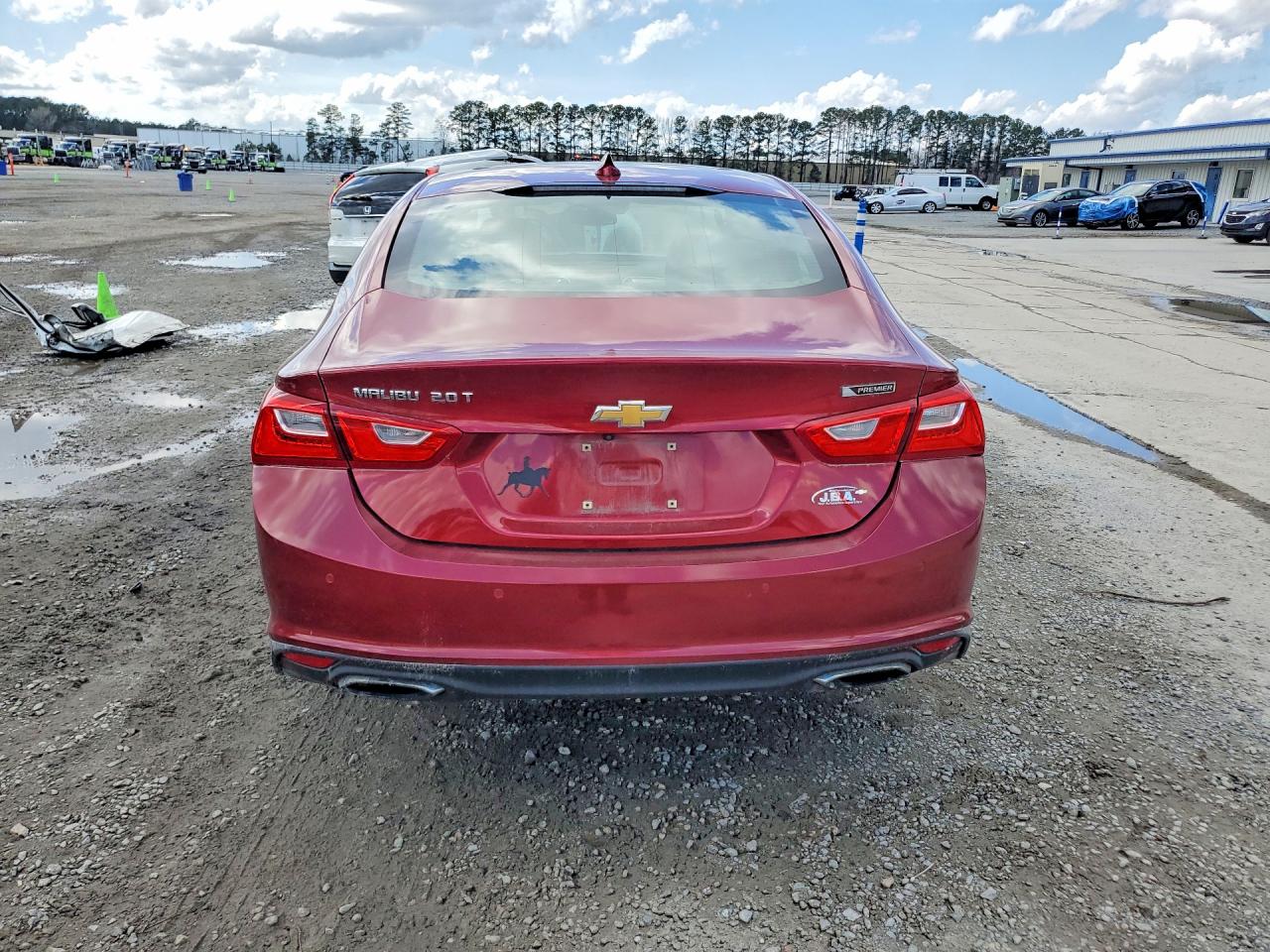 2018 CHEVROLET MALIBU PREMIER photo 6