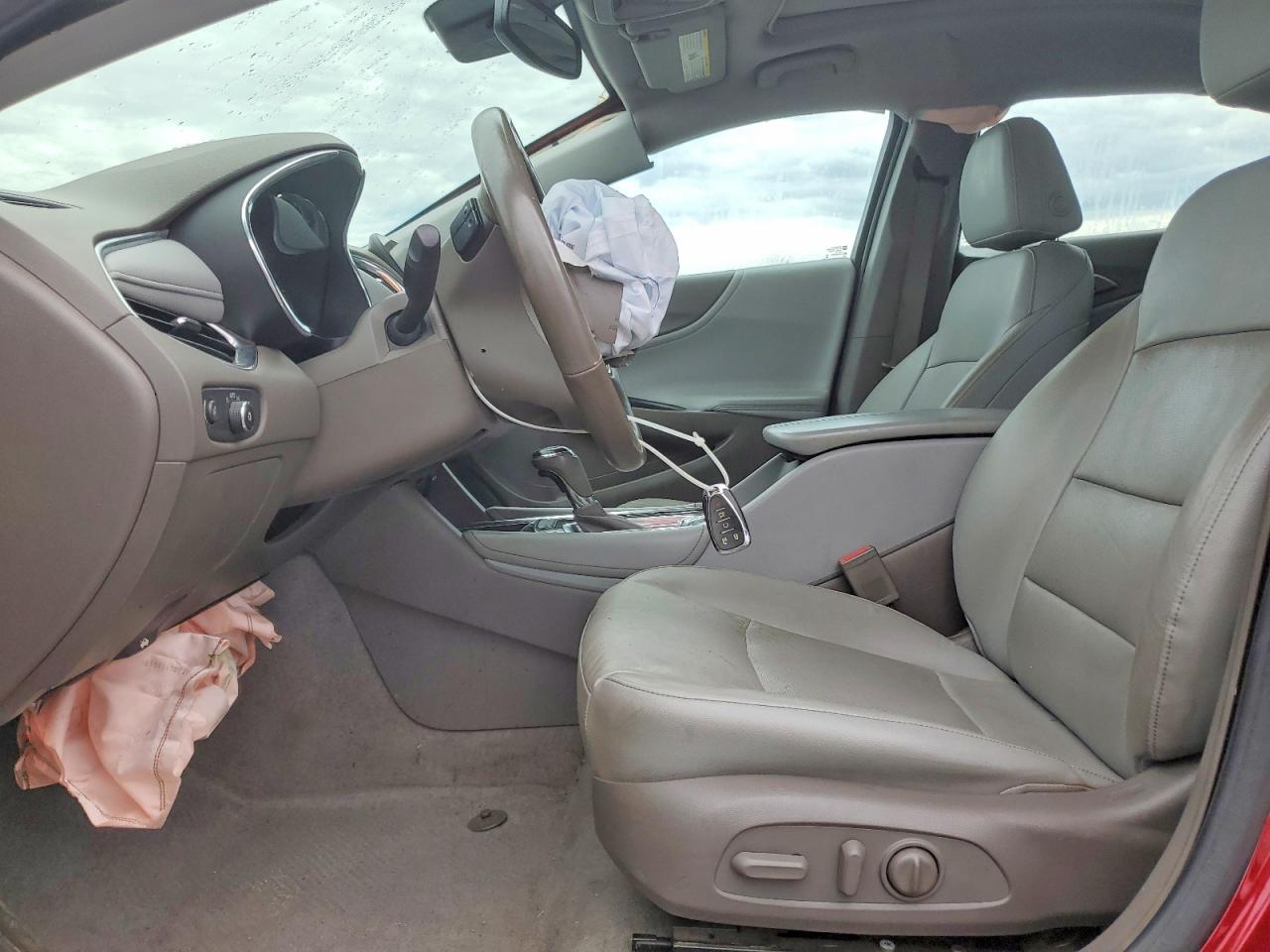 2018 CHEVROLET MALIBU PREMIER photo 7