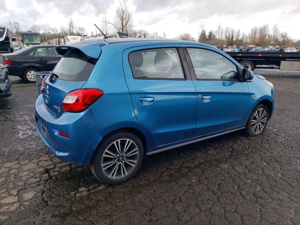 2017 MITSUBISHI MIRAGE GT photo 3