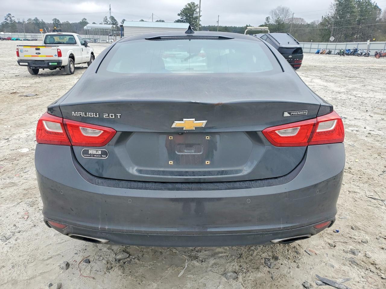 2017 CHEVROLET MALIBU PREMIER photo 6