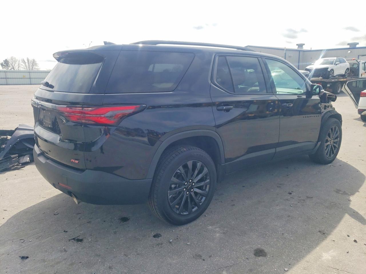 2023 CHEVROLET TRAVERSE RS photo 5