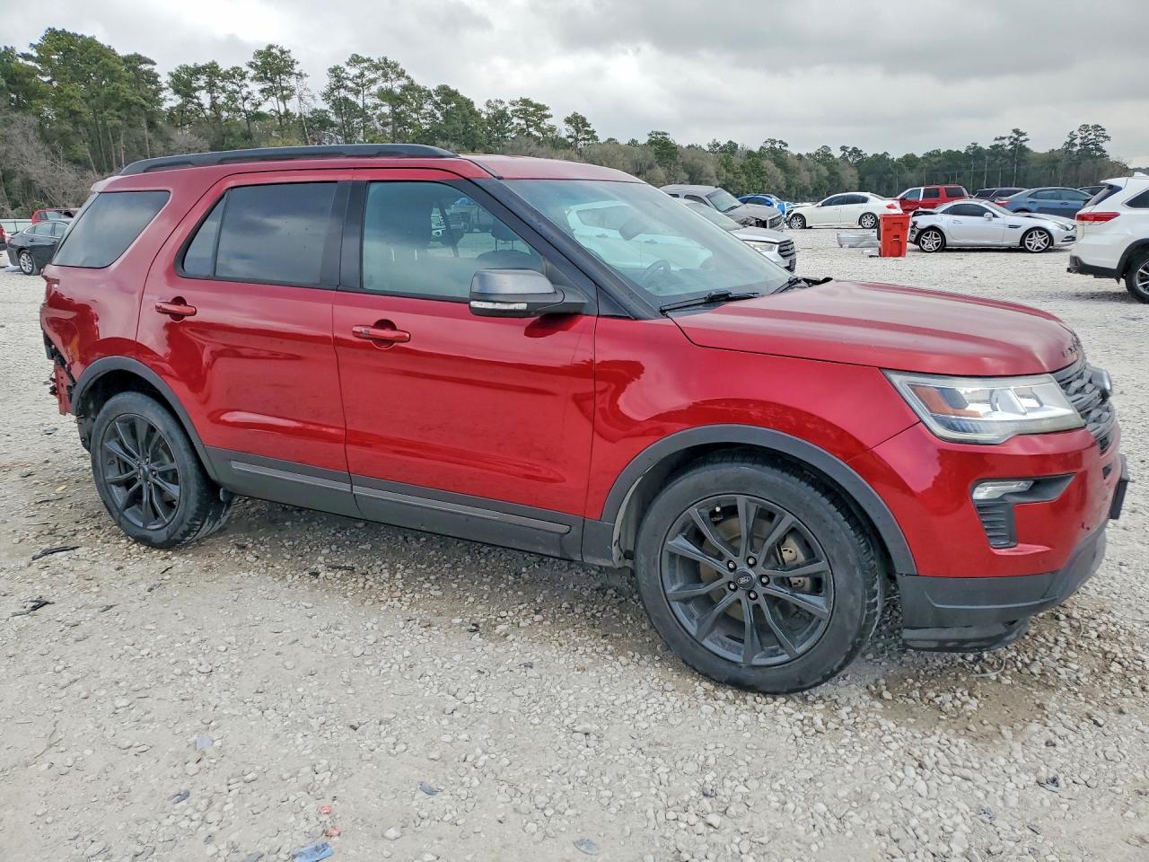 2018 FORD EXPLORER XLT photo 7