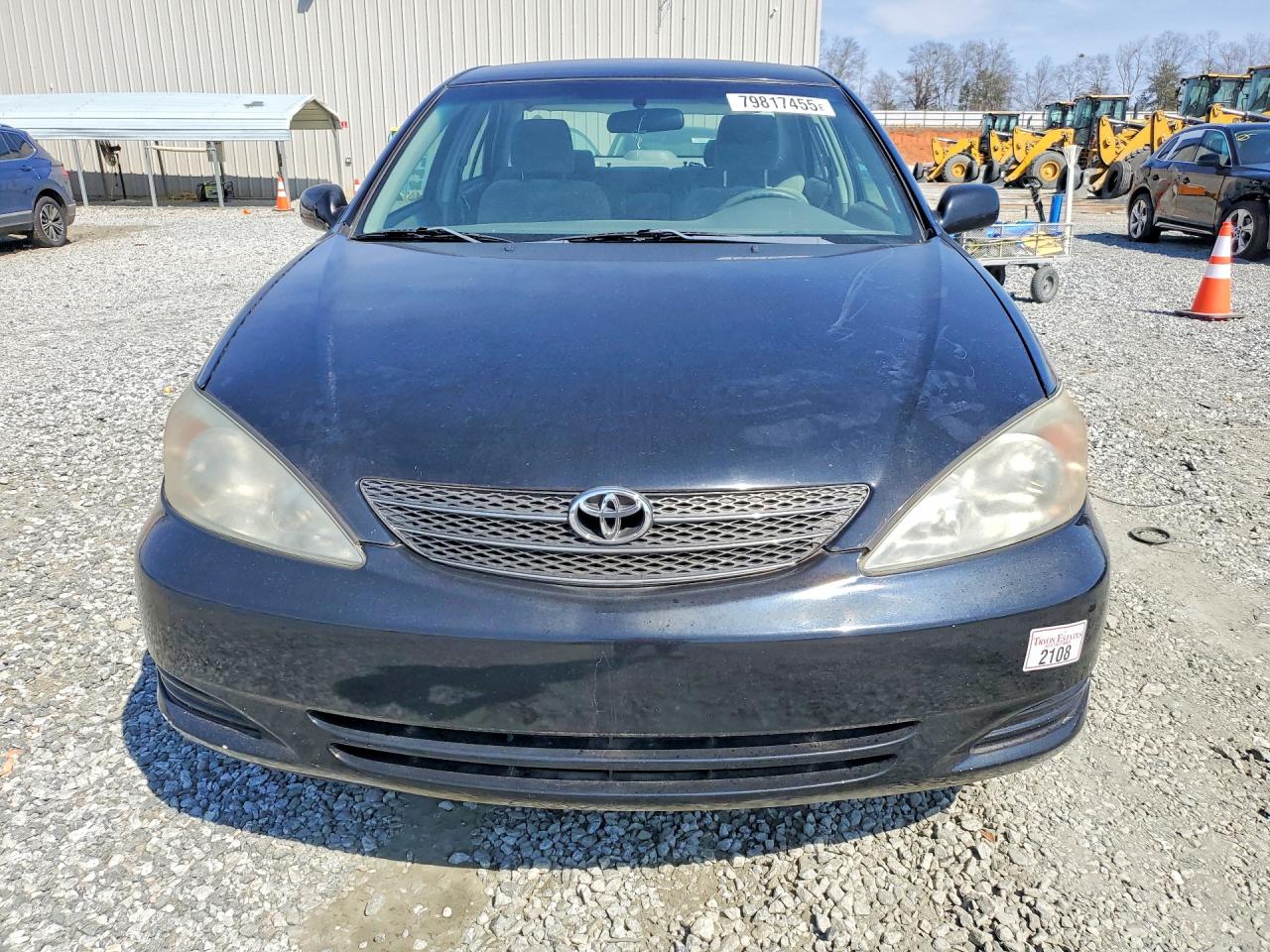 2004 TOYOTA CAMRY LE photo 5