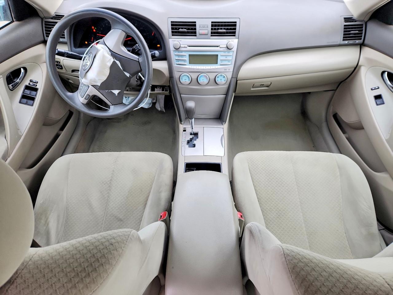 2009 TOYOTA CAMRY LE photo 8