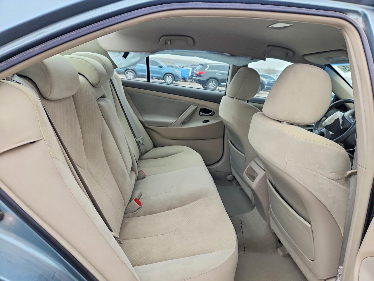 2009 TOYOTA CAMRY LE photo 10
