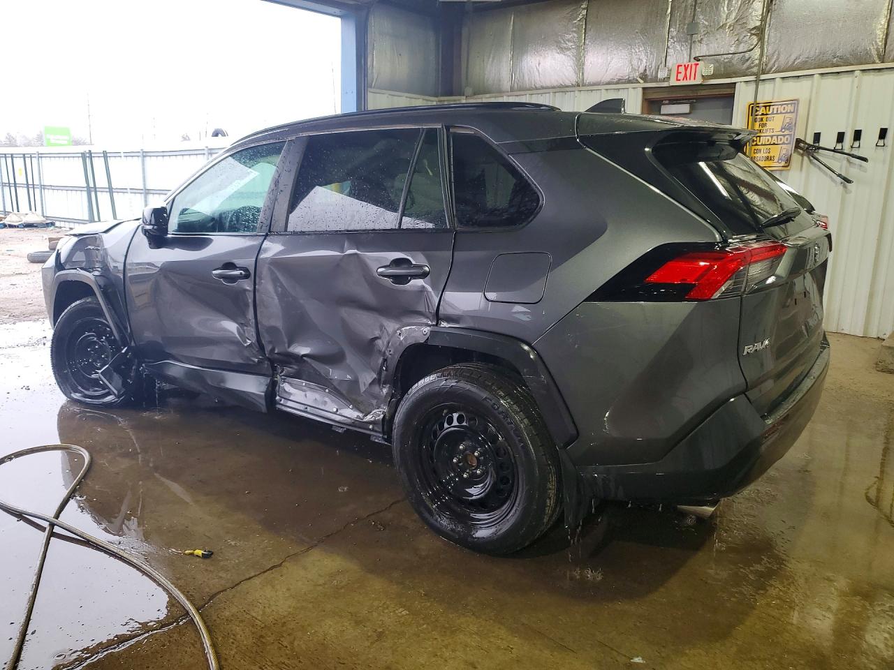 2021 TOYOTA RAV4 LE photo 2