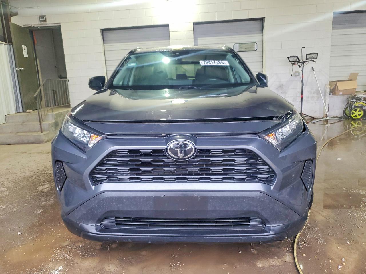 2021 TOYOTA RAV4 LE photo 5