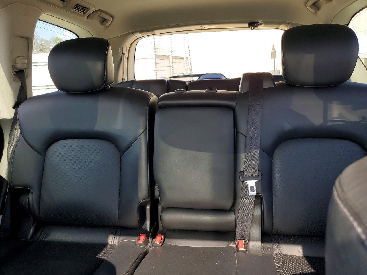 2018 INFINITI QX80 BASE photo 19
