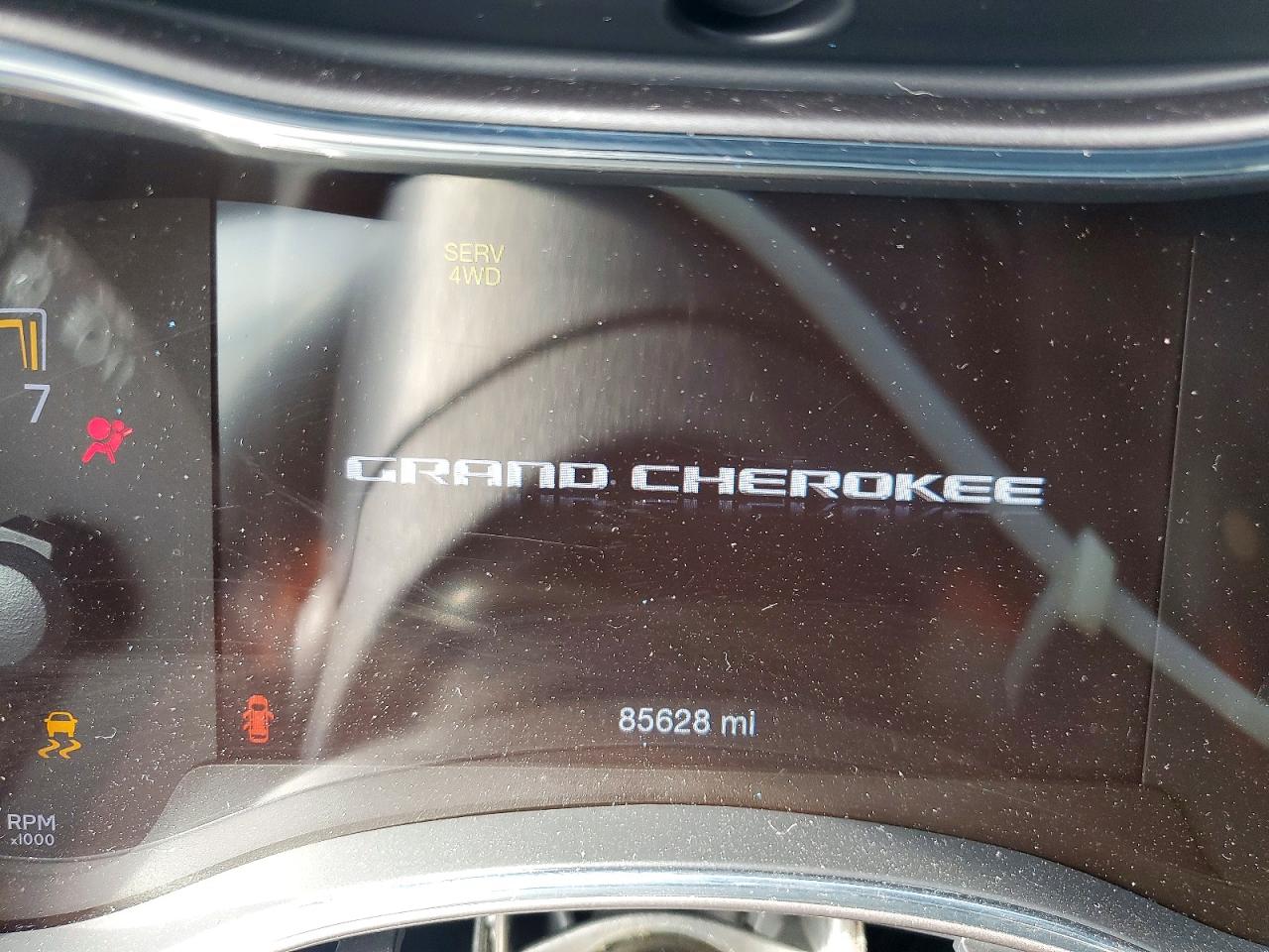 2018 JEEP GRAND CHEROKEE LAREDO photo 17