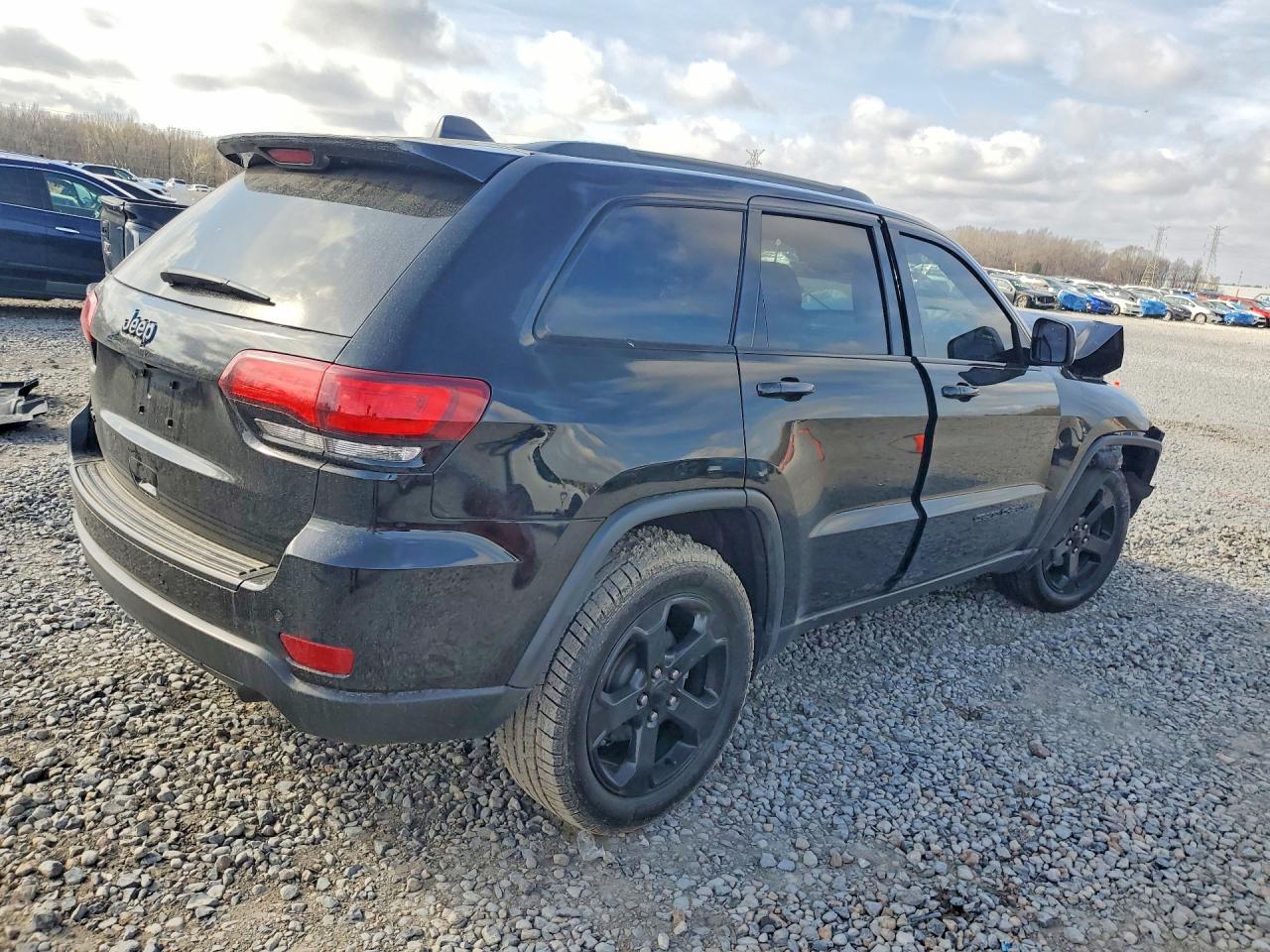 2018 JEEP GRAND CHEROKEE LAREDO photo 5