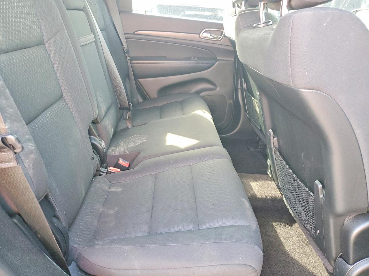 2018 JEEP GRAND CHEROKEE LAREDO photo 21