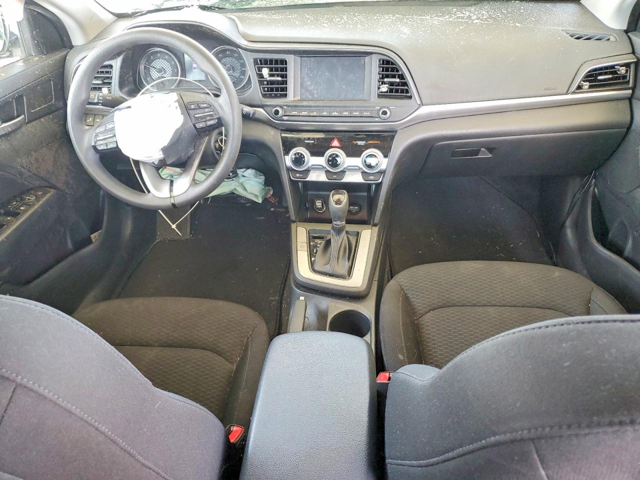 2019 HYUNDAI ELANTRA SEL photo 8