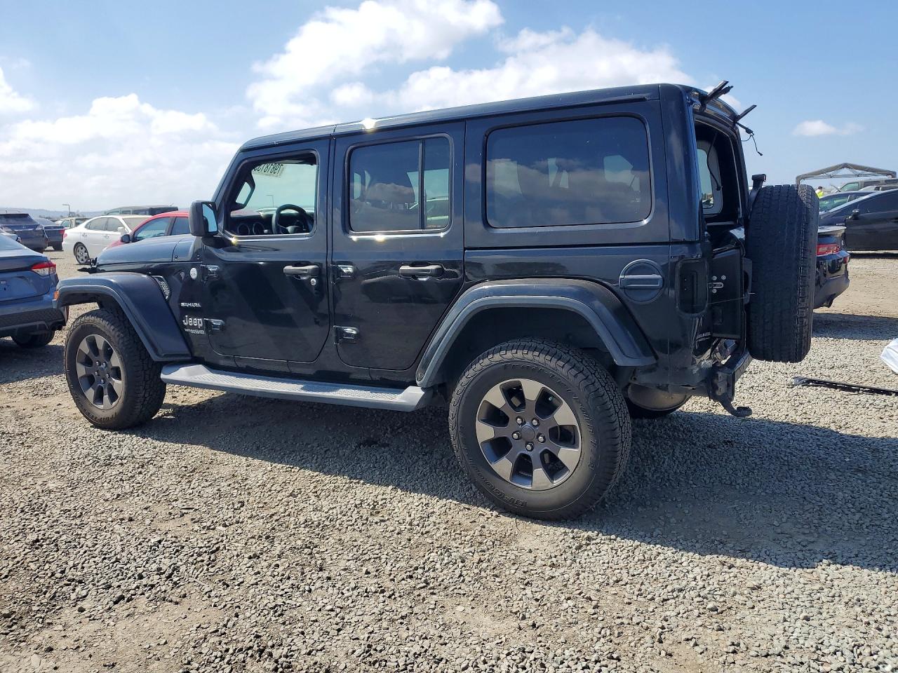 2018 JEEP WRANGLER UNLIMITED SAHARA photo 2