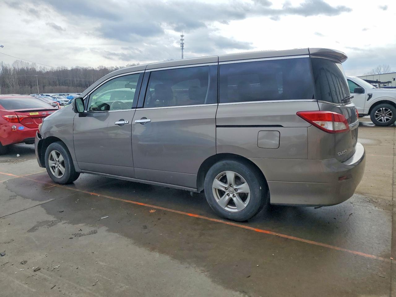 2015 NISSAN QUEST 3.5 SV photo 3
