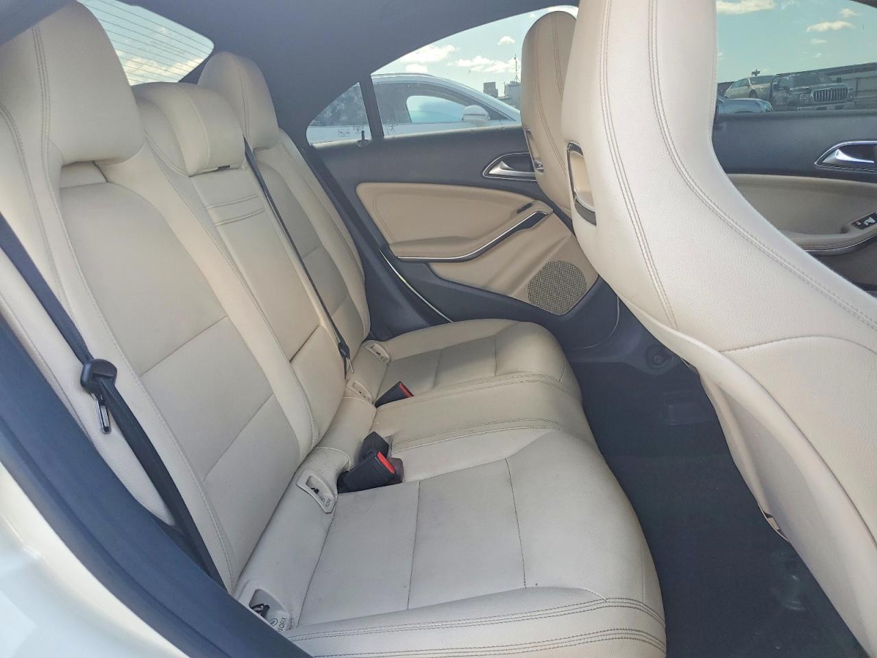 2018 MERCEDES-BENZ CLA 250 photo 10