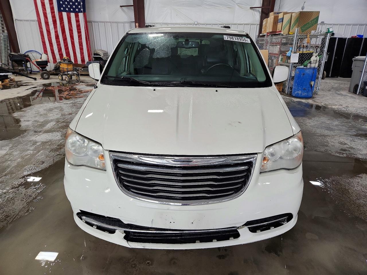 2013 CHRYSLER TOWN & COUNTRY TOURING photo 5