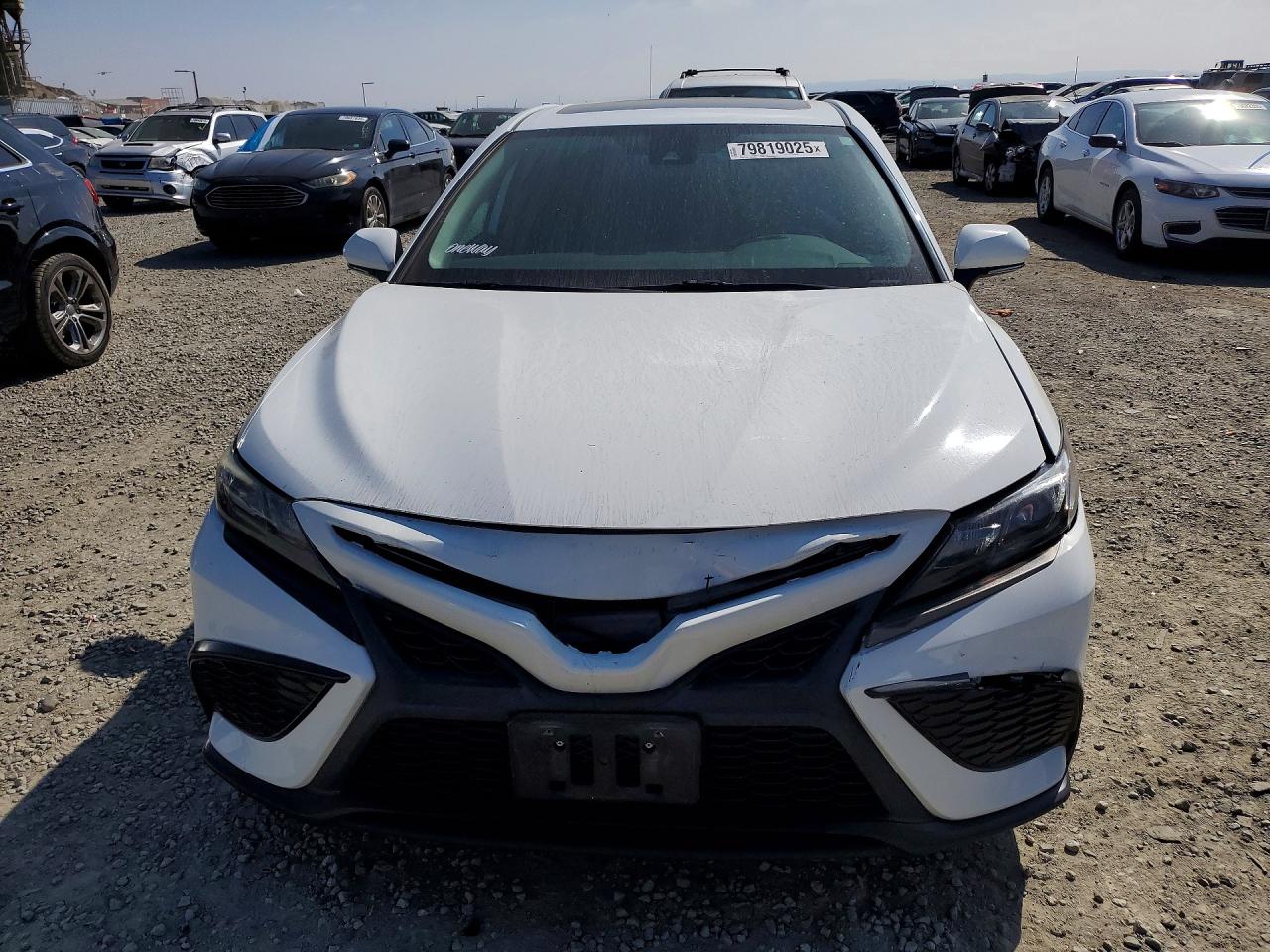 2021 TOYOTA CAMRY SE photo 5