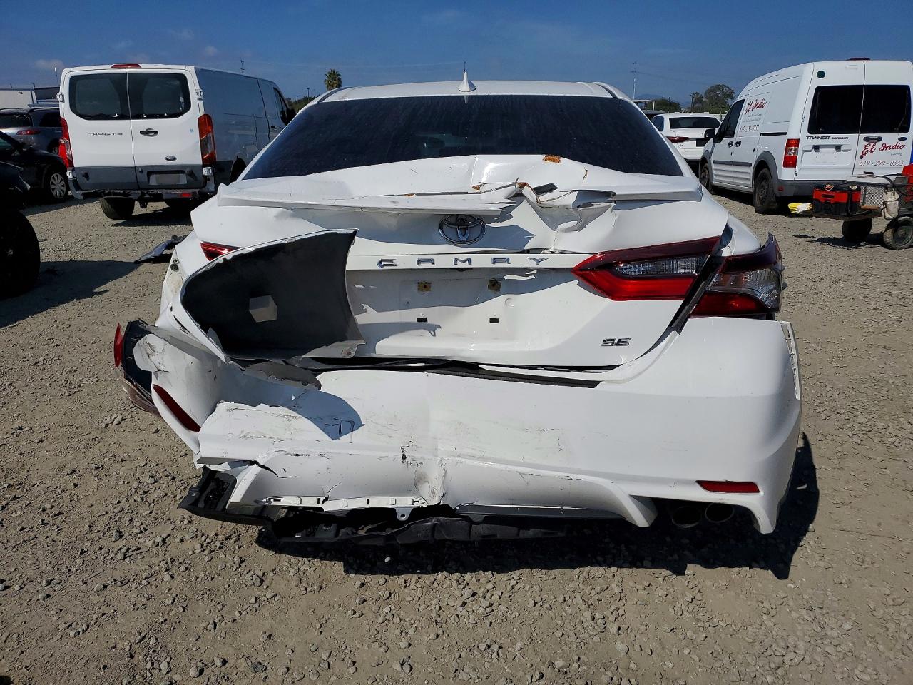 2021 TOYOTA CAMRY SE photo 6