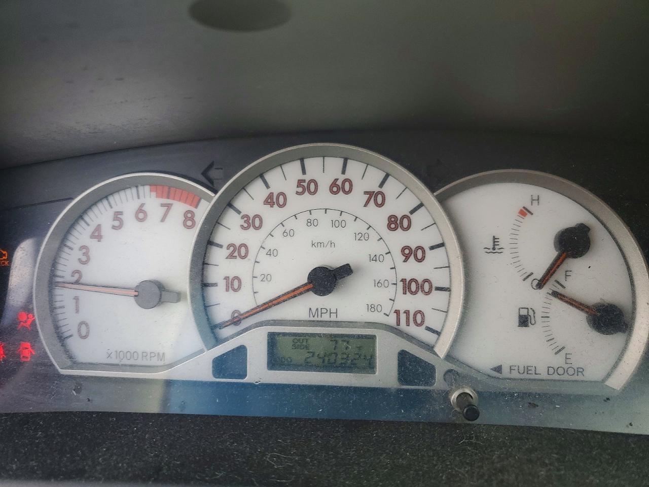 2005 TOYOTA COROLLA S photo 17