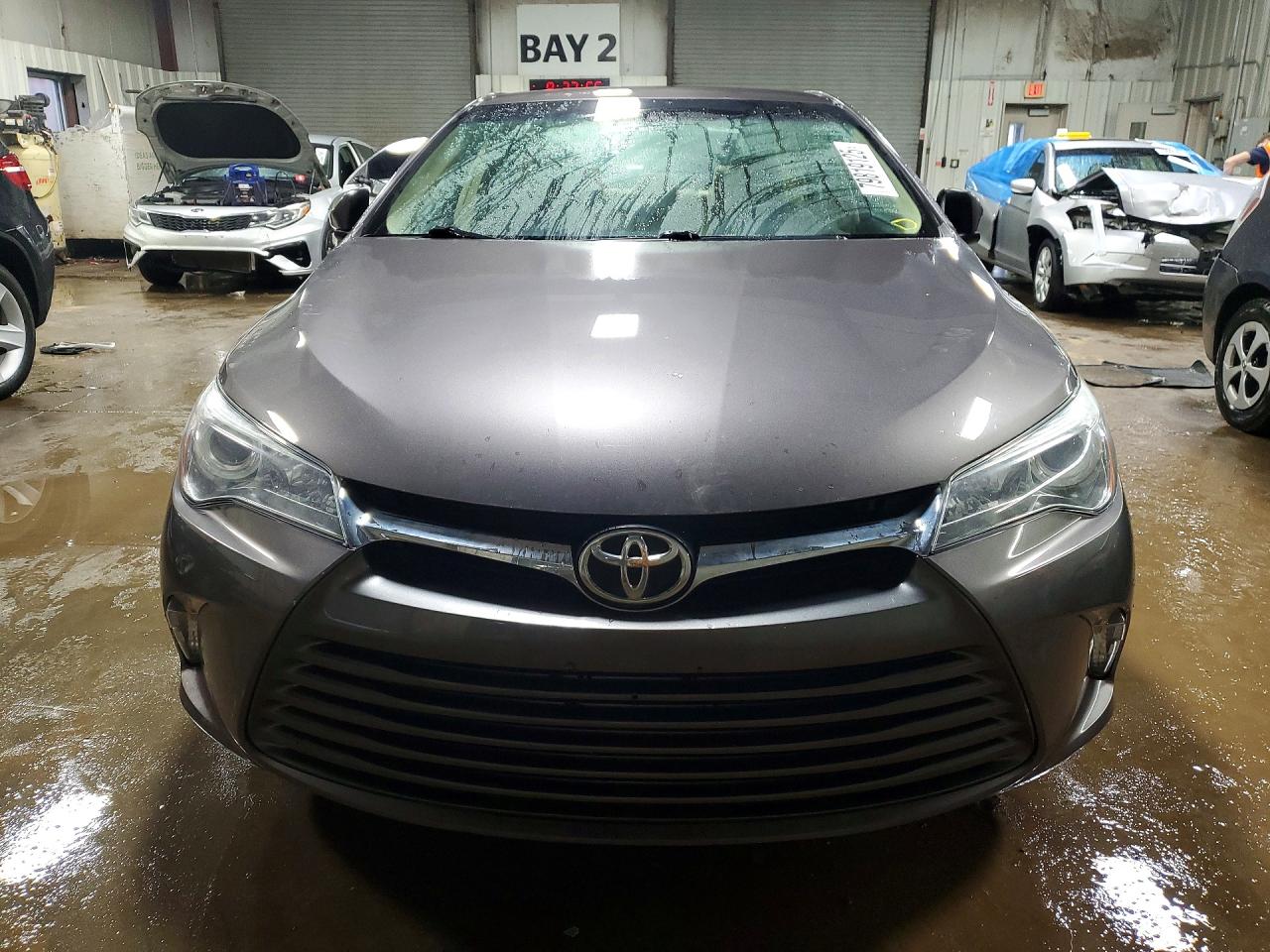 2016 TOYOTA CAMRY LE photo 13
