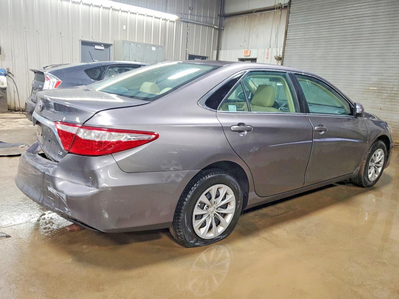 2016 TOYOTA CAMRY LE photo 7