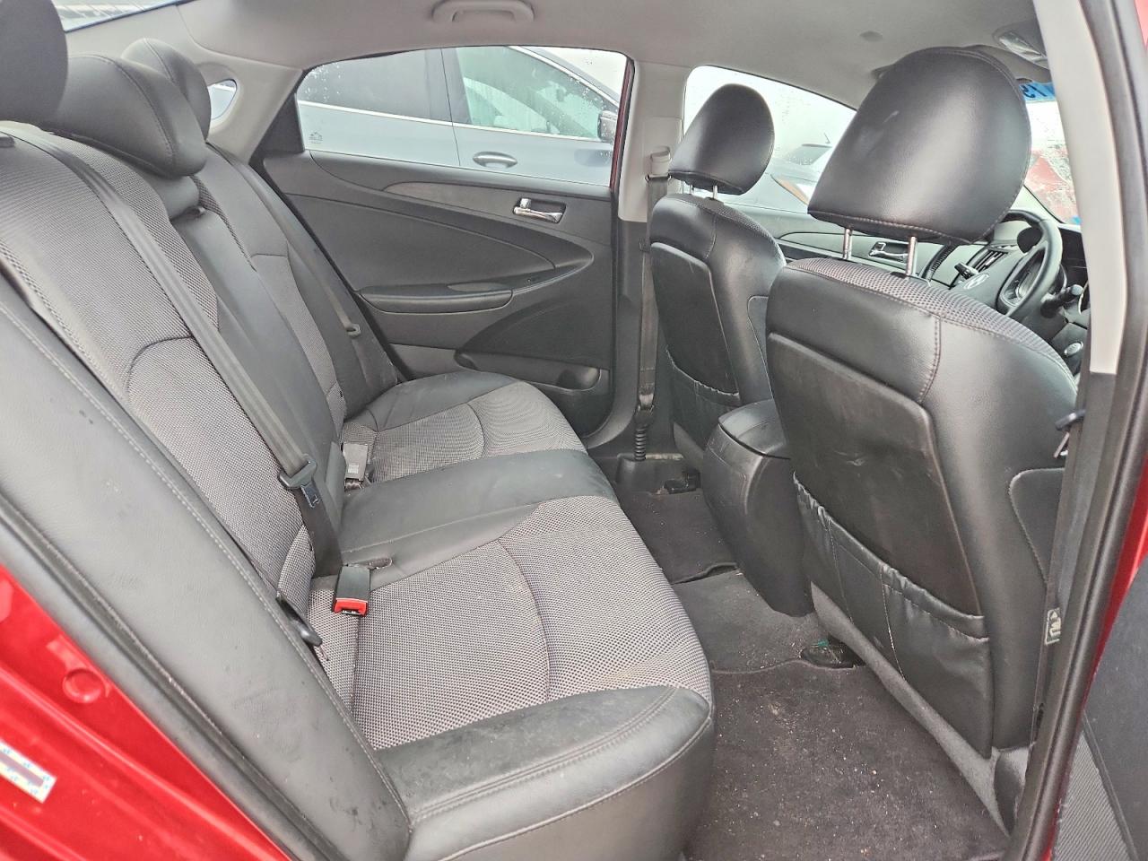 2011 HYUNDAI SONATA SE photo 10
