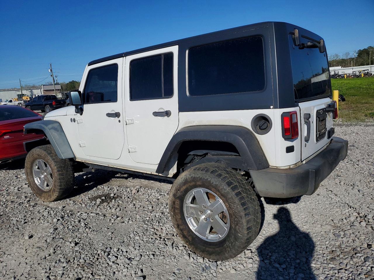2012 JEEP WRANGLER UNLIMITED SAHARA photo 3