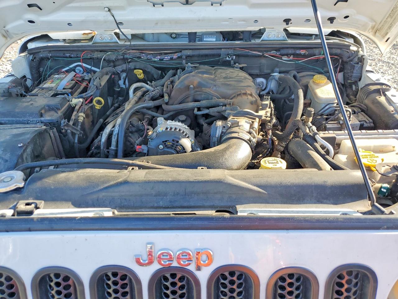 2012 JEEP WRANGLER UNLIMITED SAHARA photo 21