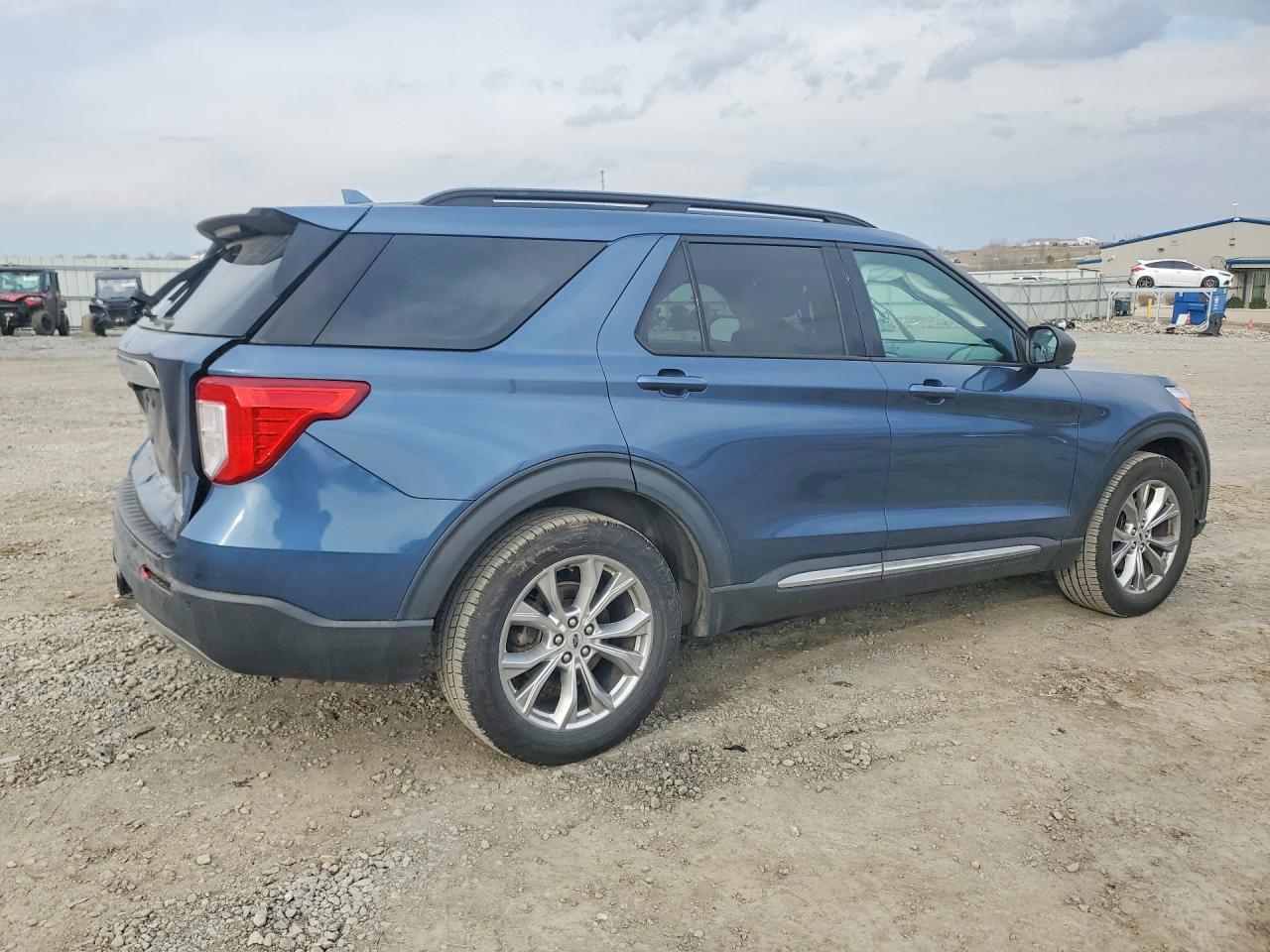2020 FORD EXPLORER XLT photo 7
