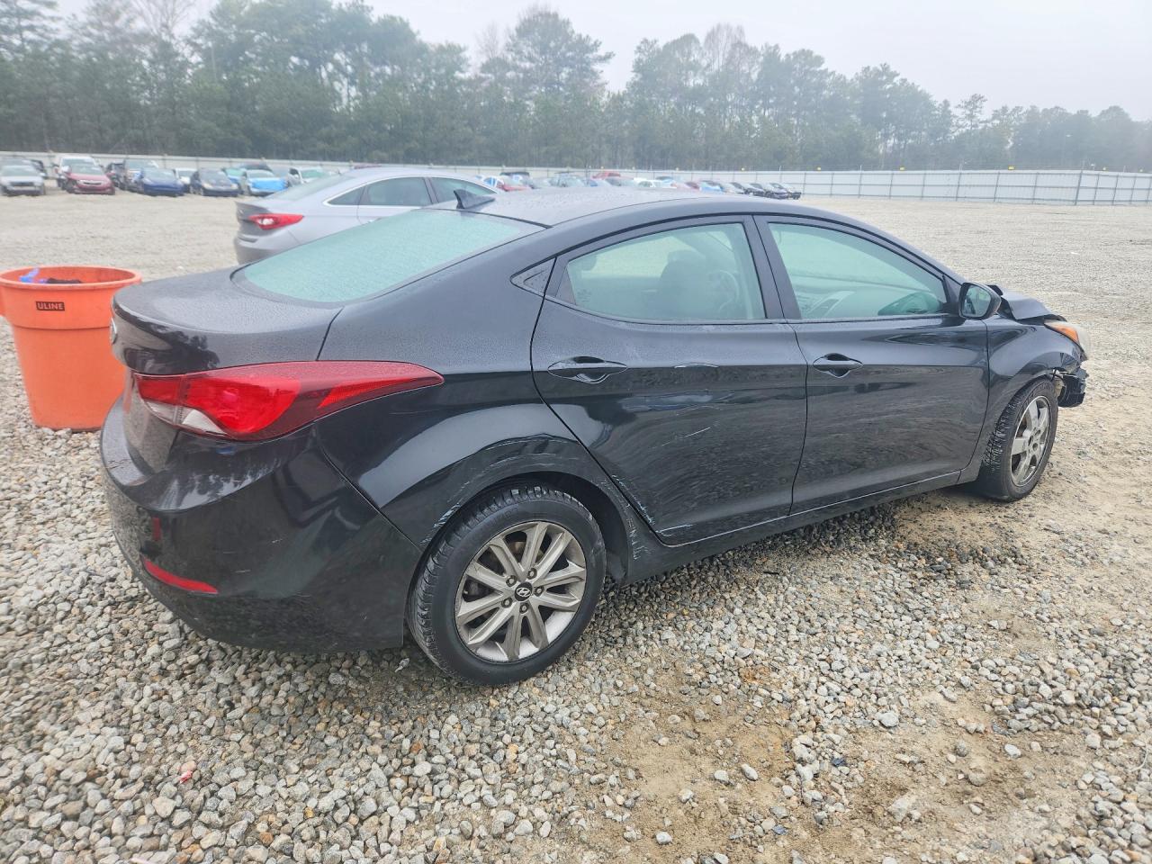 2014 HYUNDAI ELANTRA SE photo 3