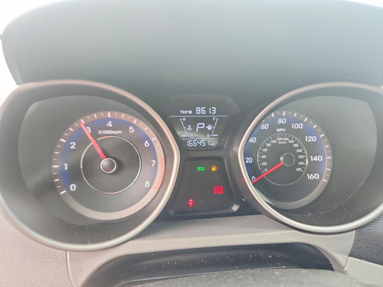 2014 HYUNDAI ELANTRA SE photo 9