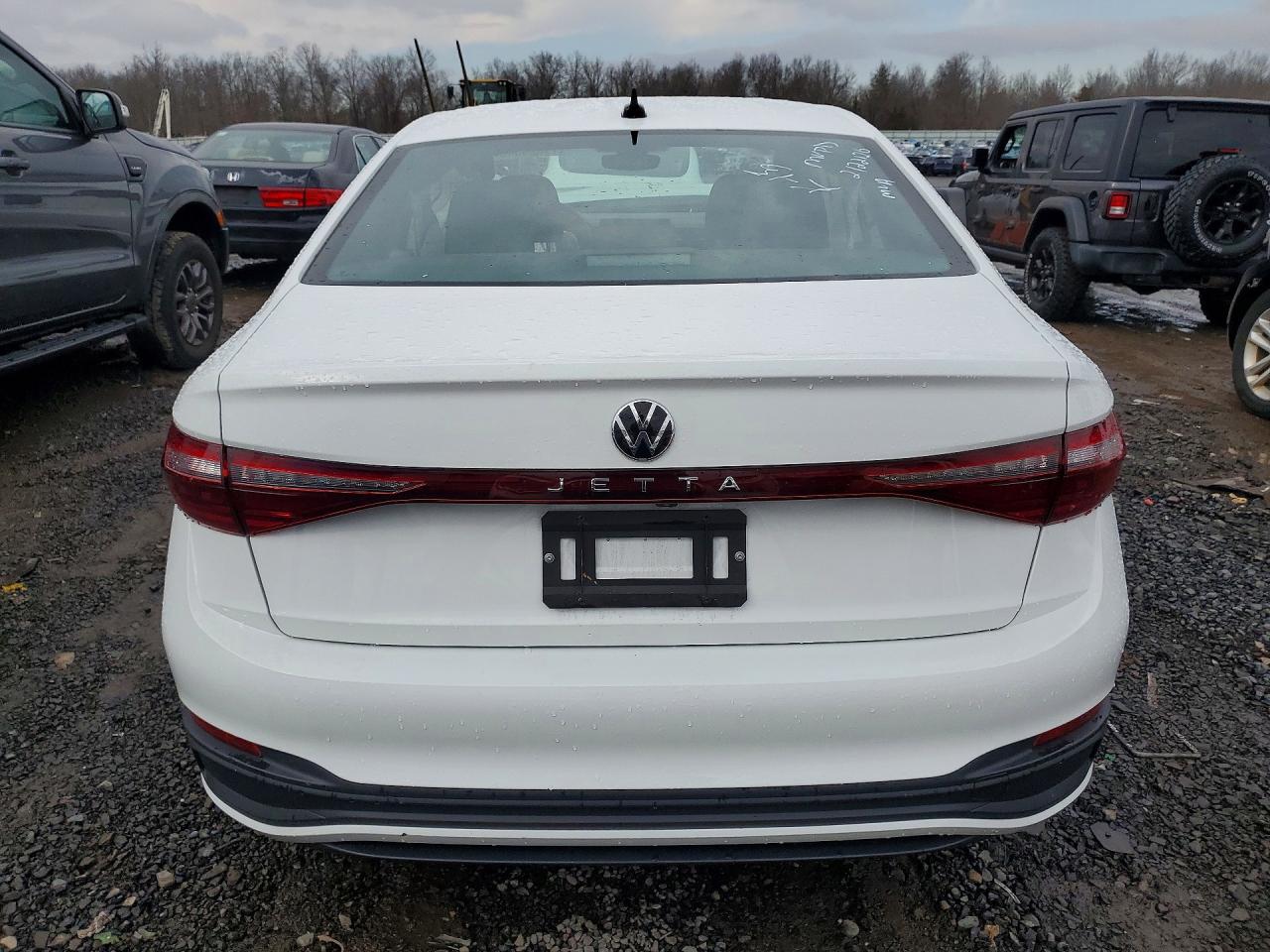 2025 VOLKSWAGEN JETTA SPORT photo 6