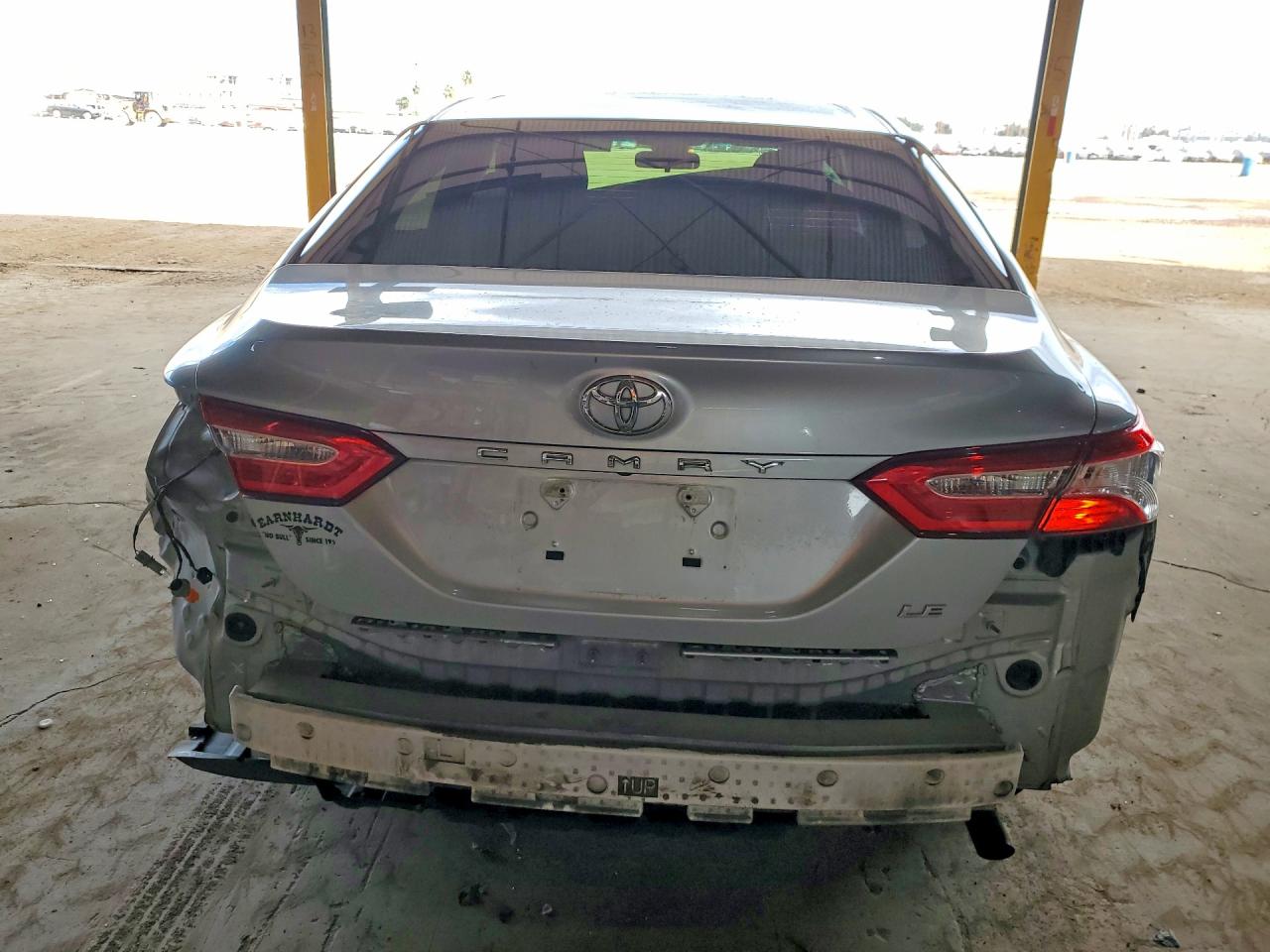 2018 TOYOTA CAMRY LE photo 16