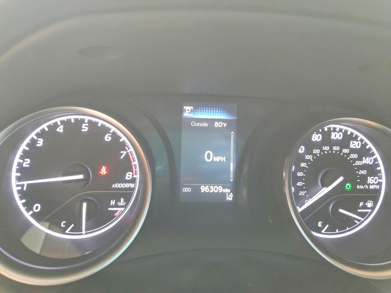 2018 TOYOTA CAMRY LE photo 25