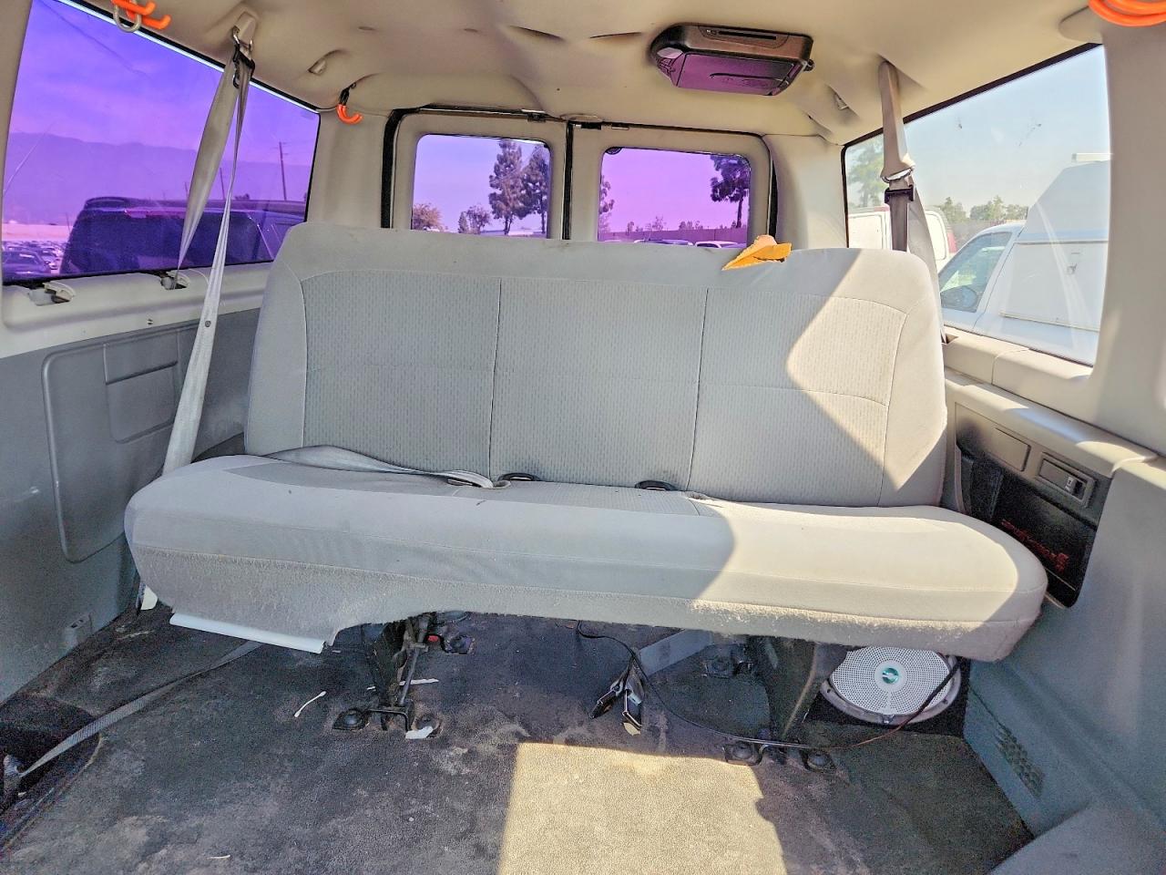 2007 FORD ECONOLINE E350 SUPER DUTY WAGON photo 19