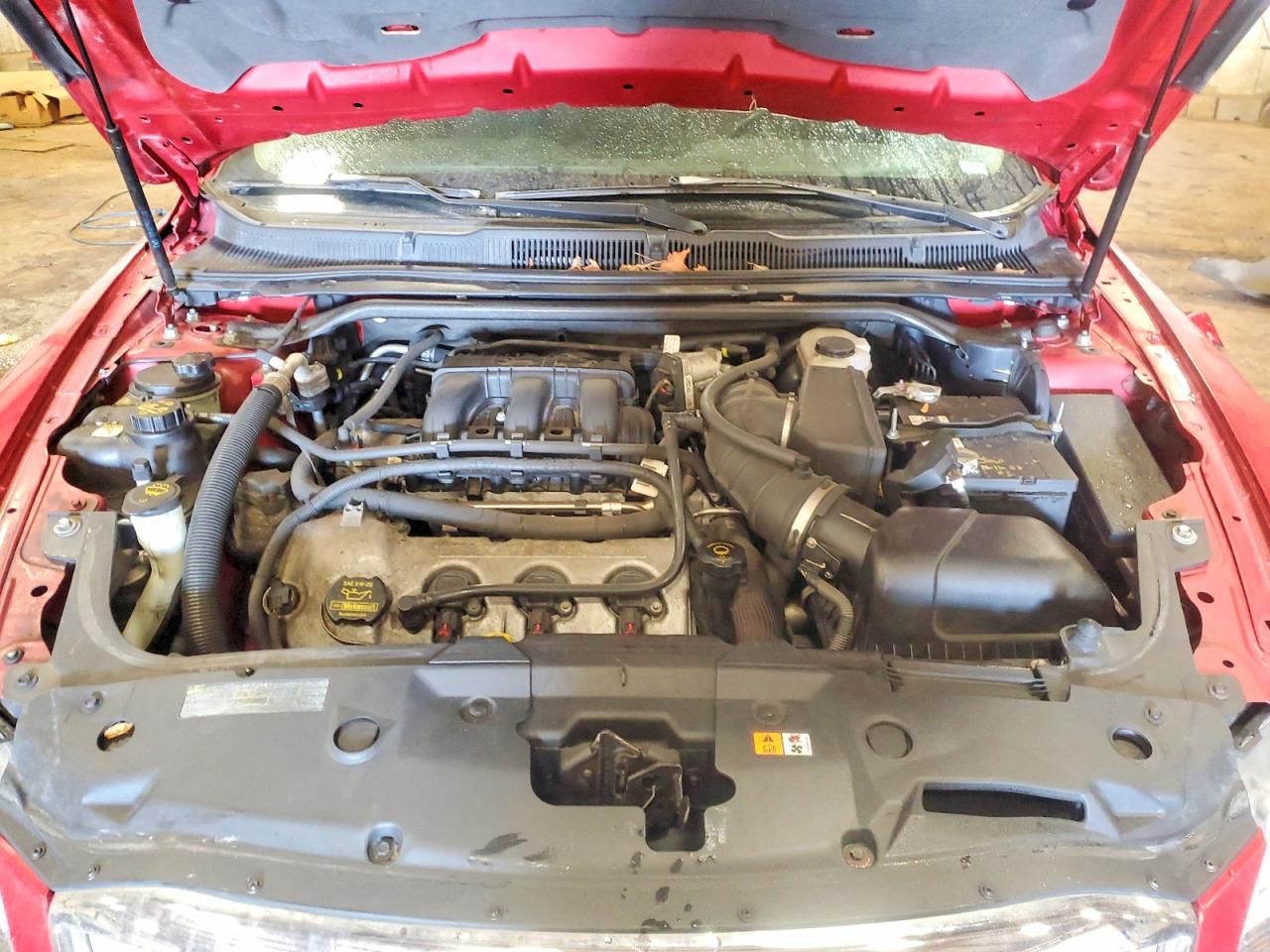 2010 FORD TAURUS SEL photo 21