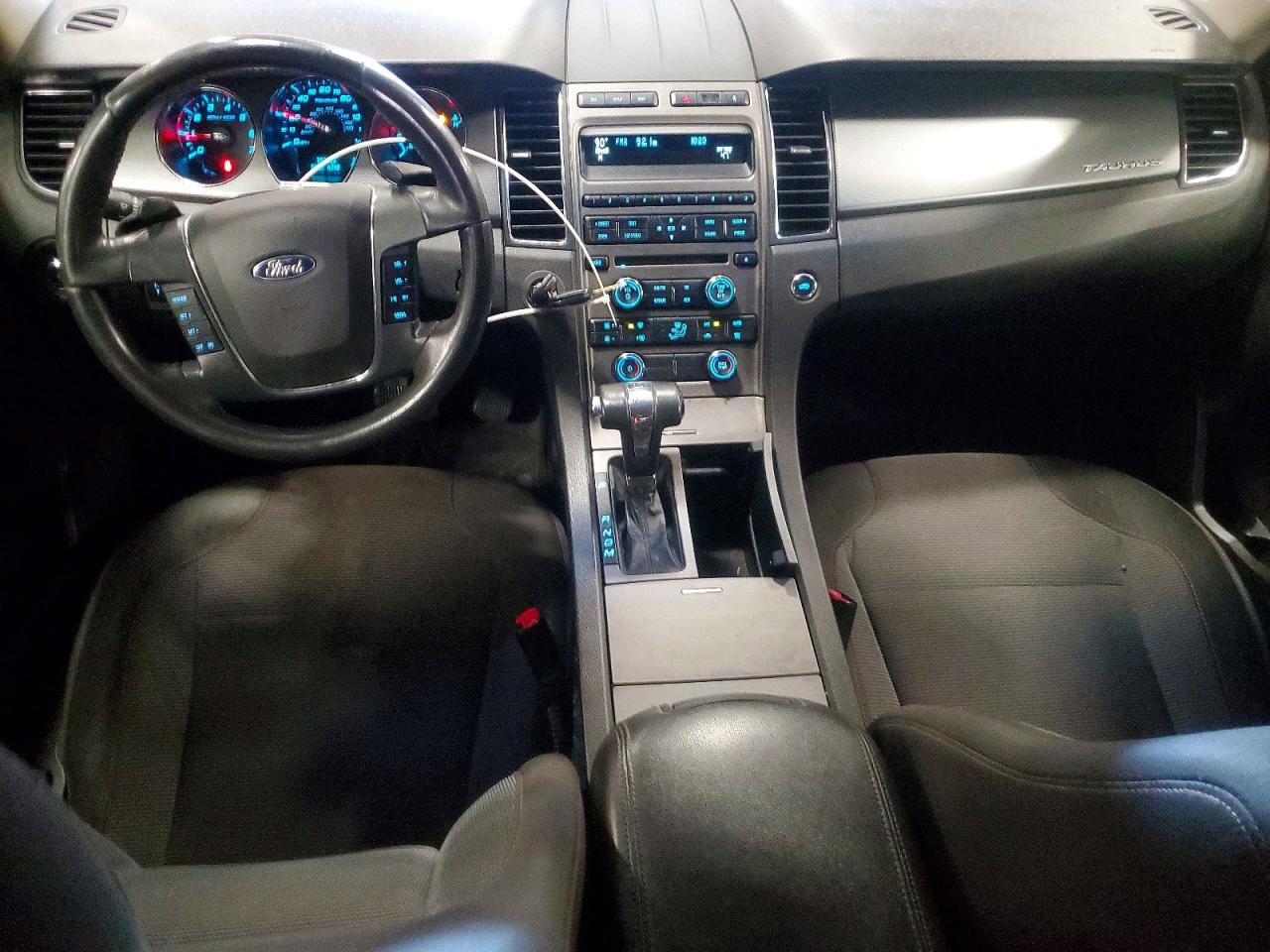2010 FORD TAURUS SEL photo 15